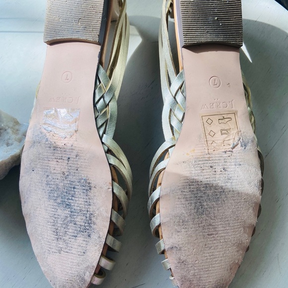 J crew gold leather flats - Picture 2 of 3